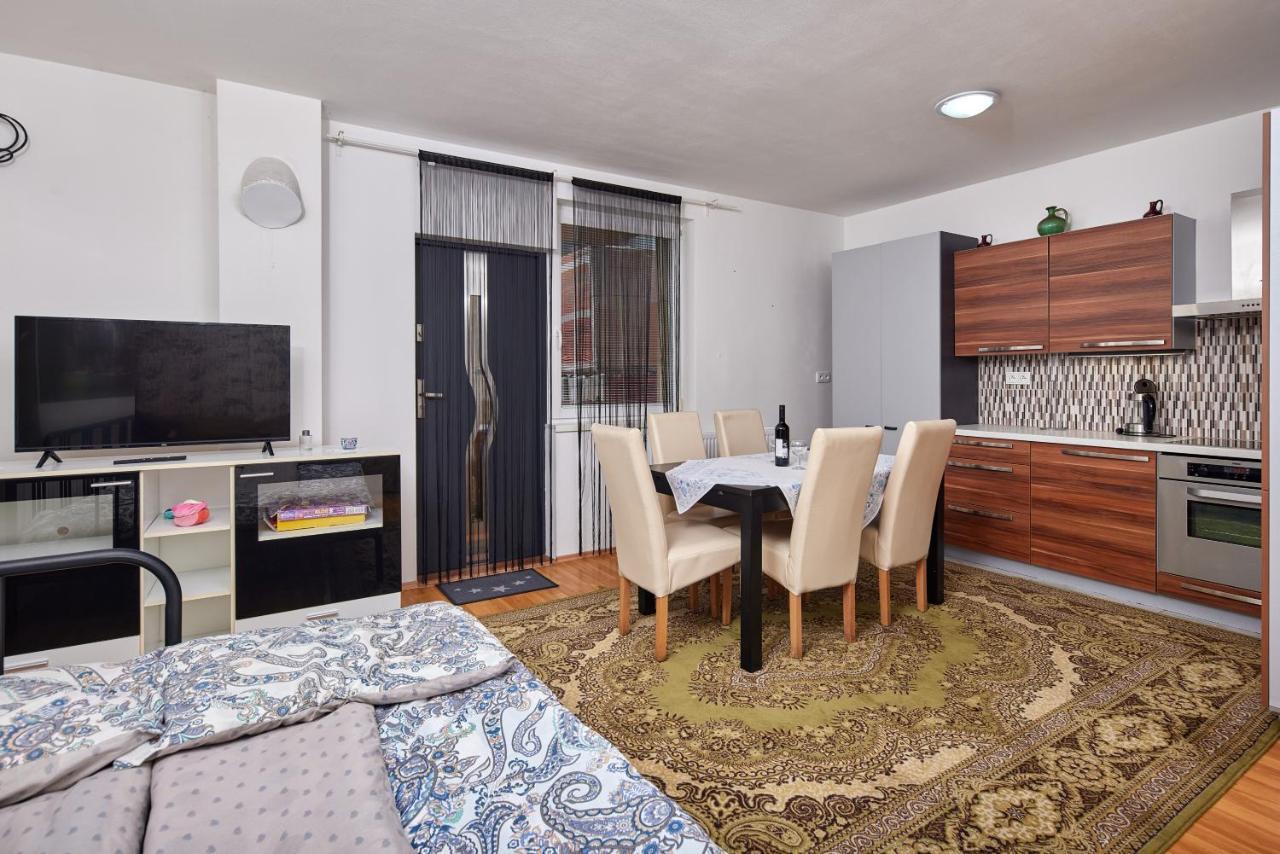 Cutie Apartment Pozsony Kültér fotó